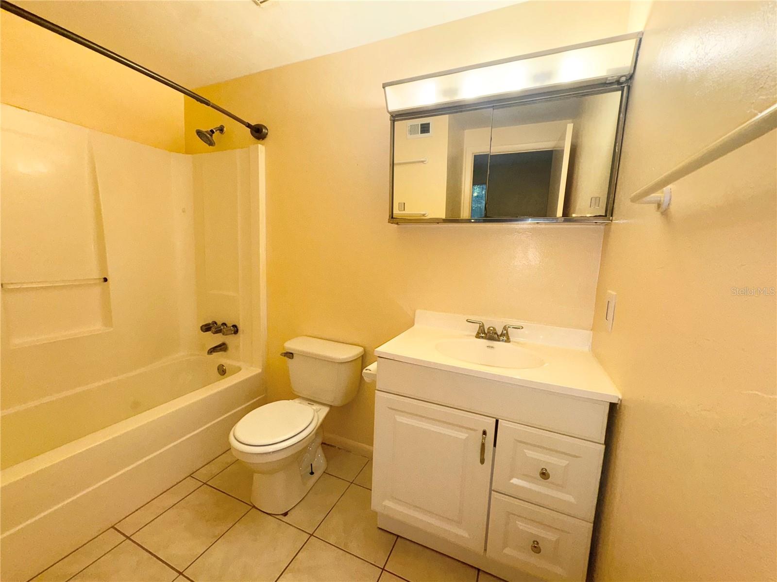 109 16th Unit Q101, Gainesville, FL 32601