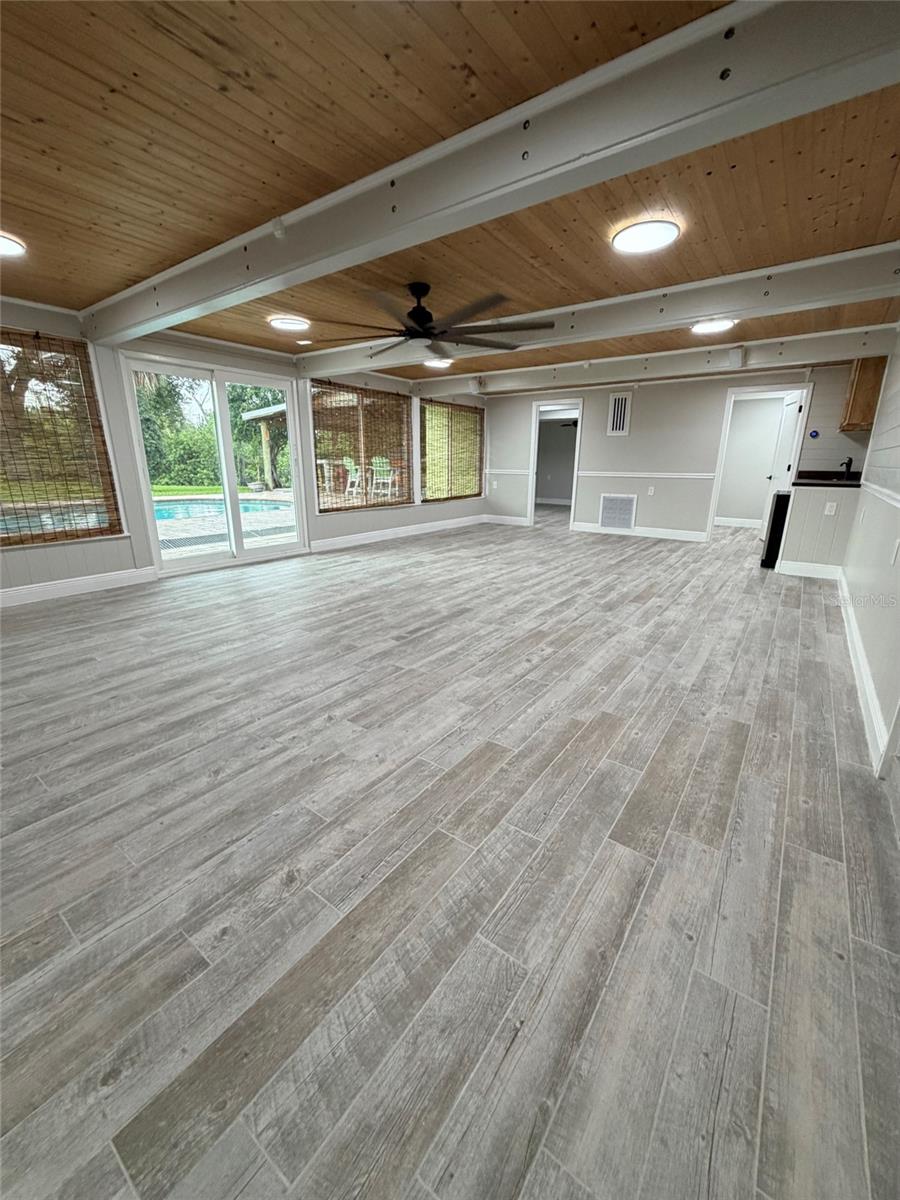 8715 Driftwood, Tampa, FL 33615
