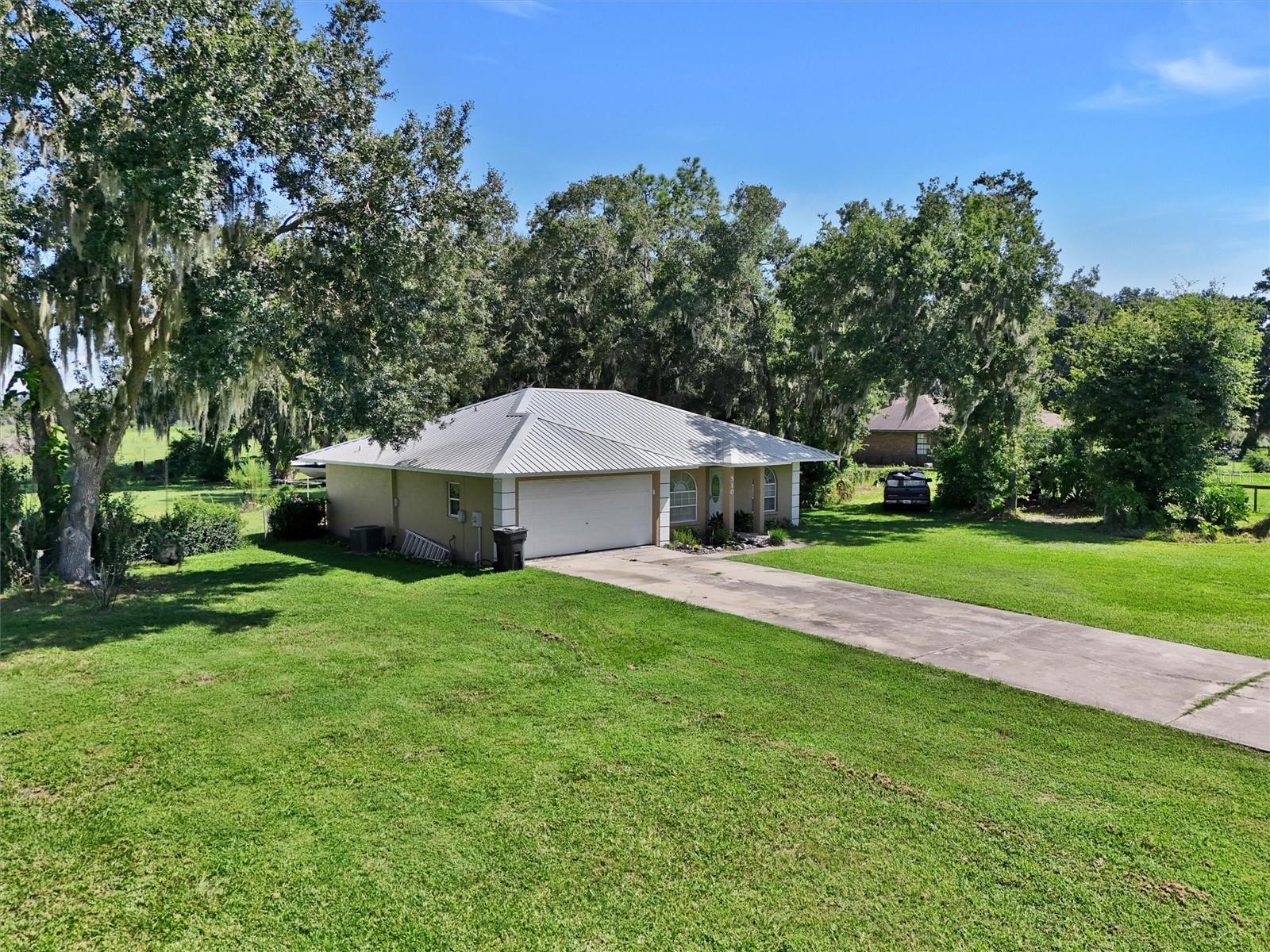 510 Cloverleaf, Lithia, FL 33547