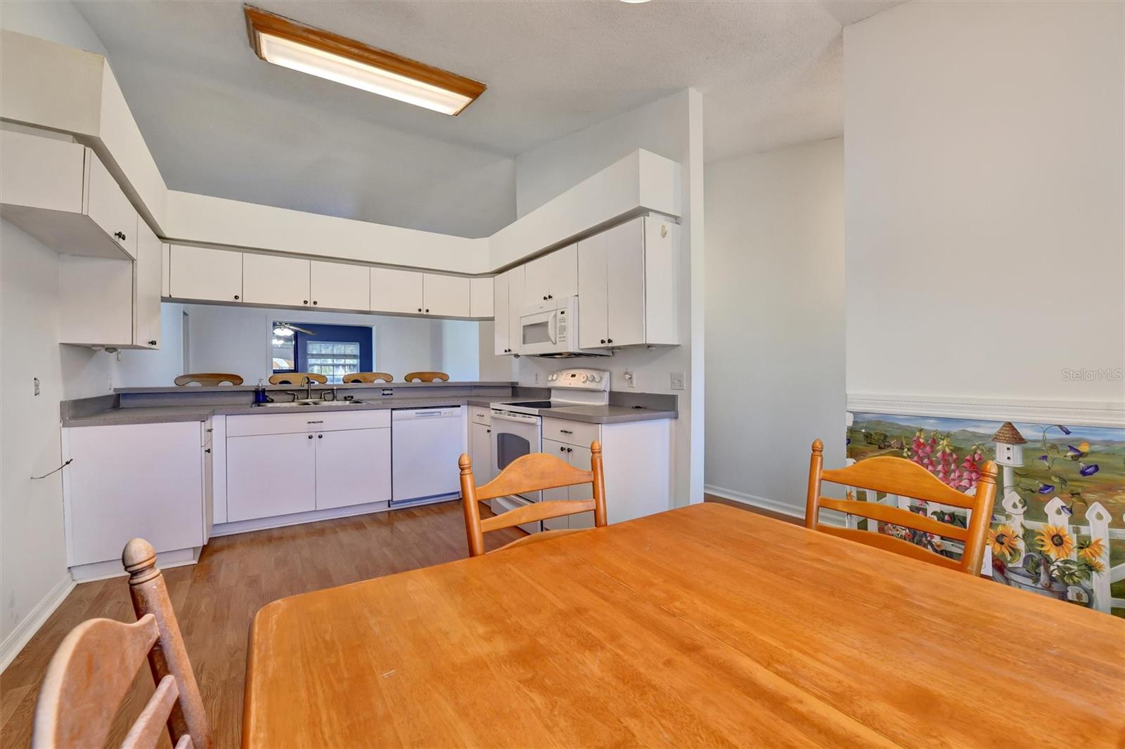 510 Cloverleaf, Lithia, FL 33547