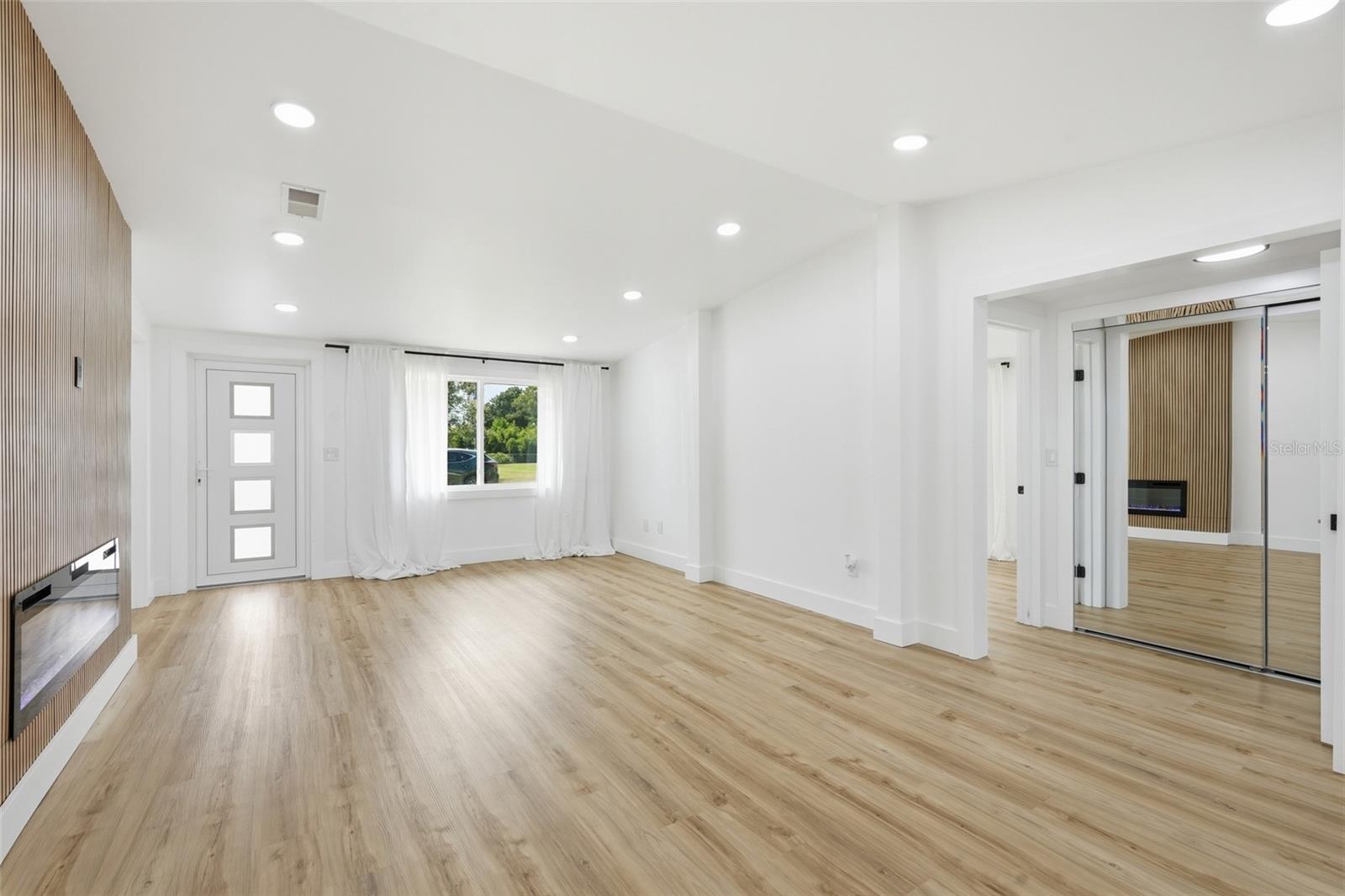 848 Olympia, Venice, FL 34293