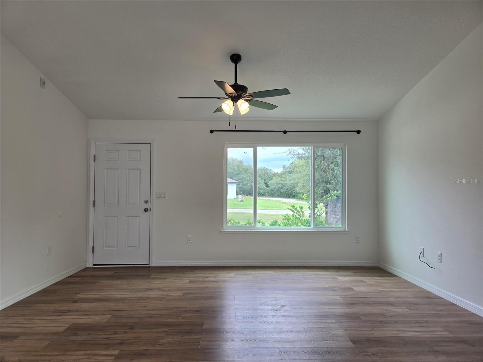 353 Fisher, Ocklawaha, FL 32179