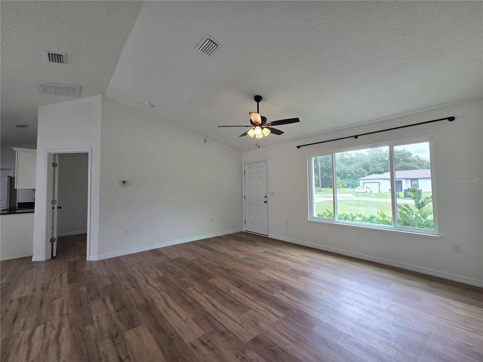 353 Fisher, Ocklawaha, FL 32179