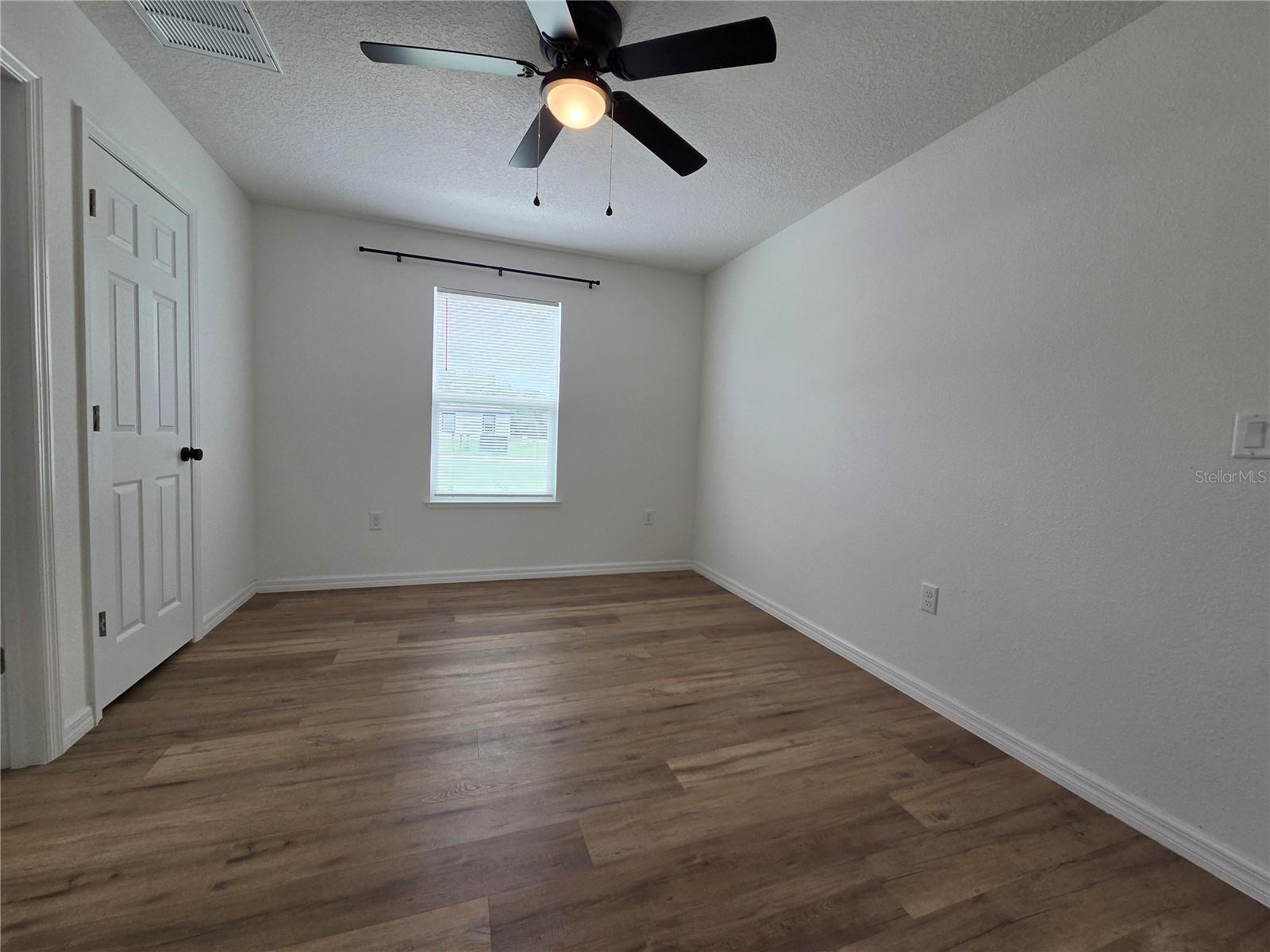 353 Fisher, Ocklawaha, FL 32179