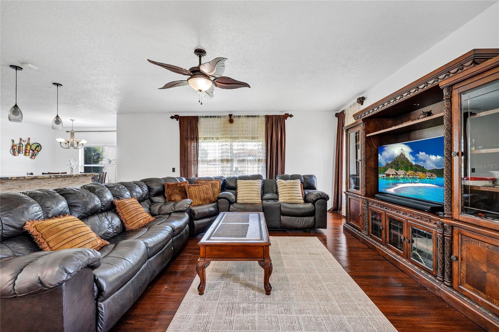 471 Acacia Tree, Kissimmee, FL 34758