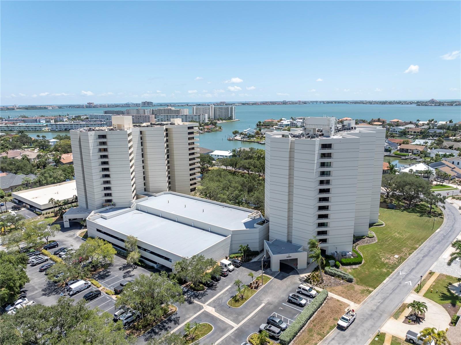 5950 Pelican Bay Unit 601, Gulfport, FL 33707