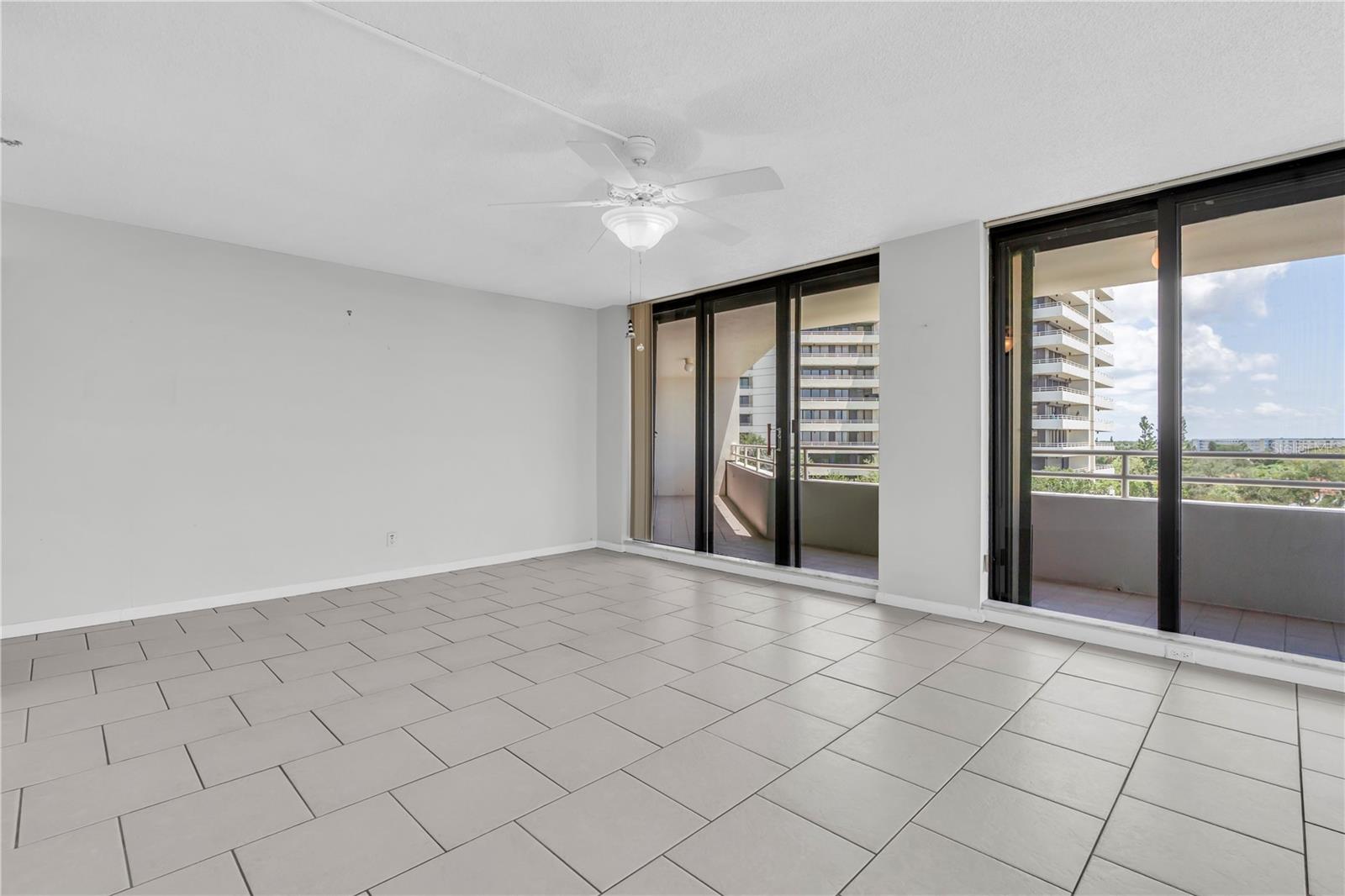 5950 Pelican Bay Unit 601, Gulfport, FL 33707