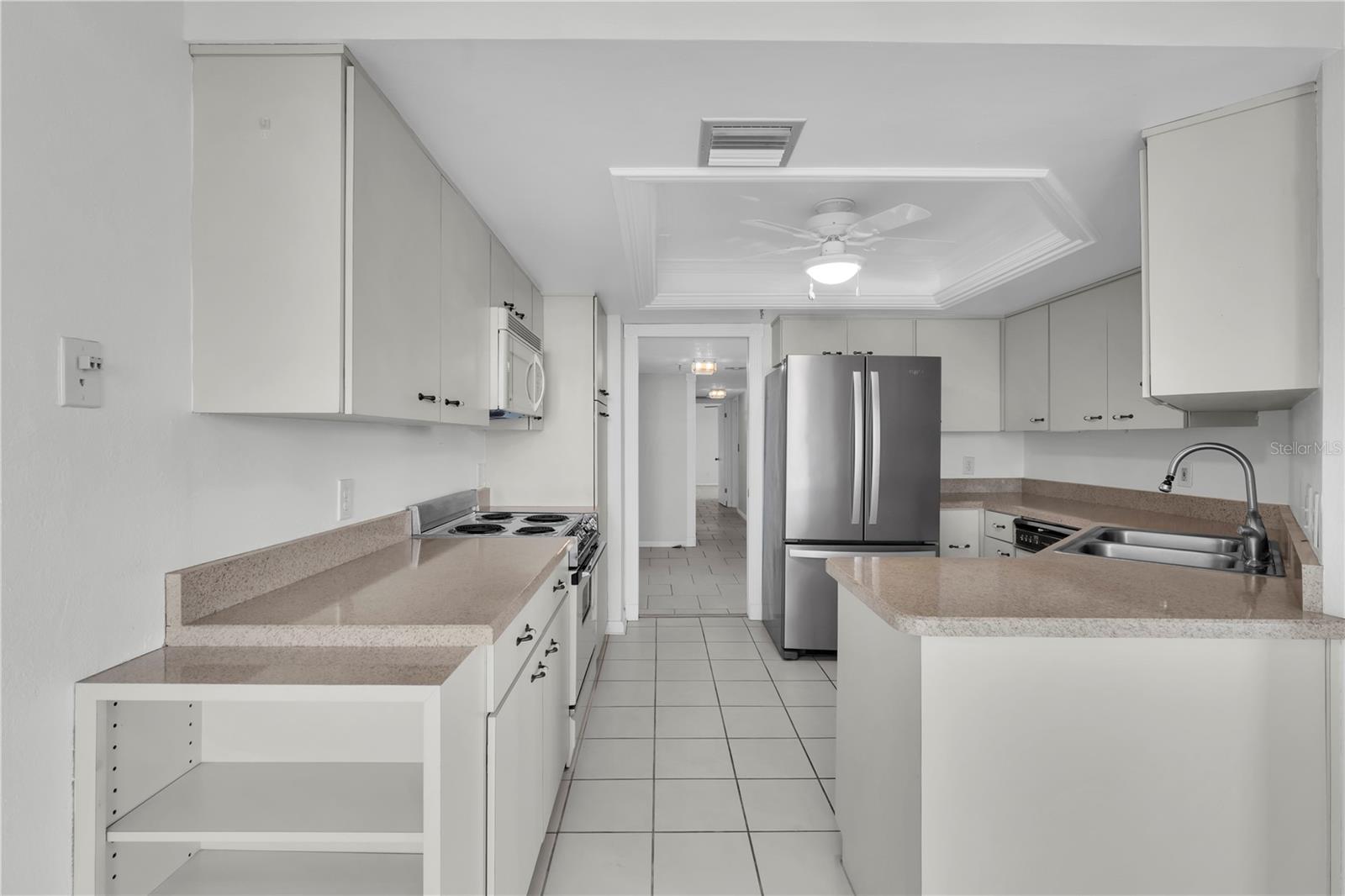 5950 Pelican Bay Unit 601, Gulfport, FL 33707