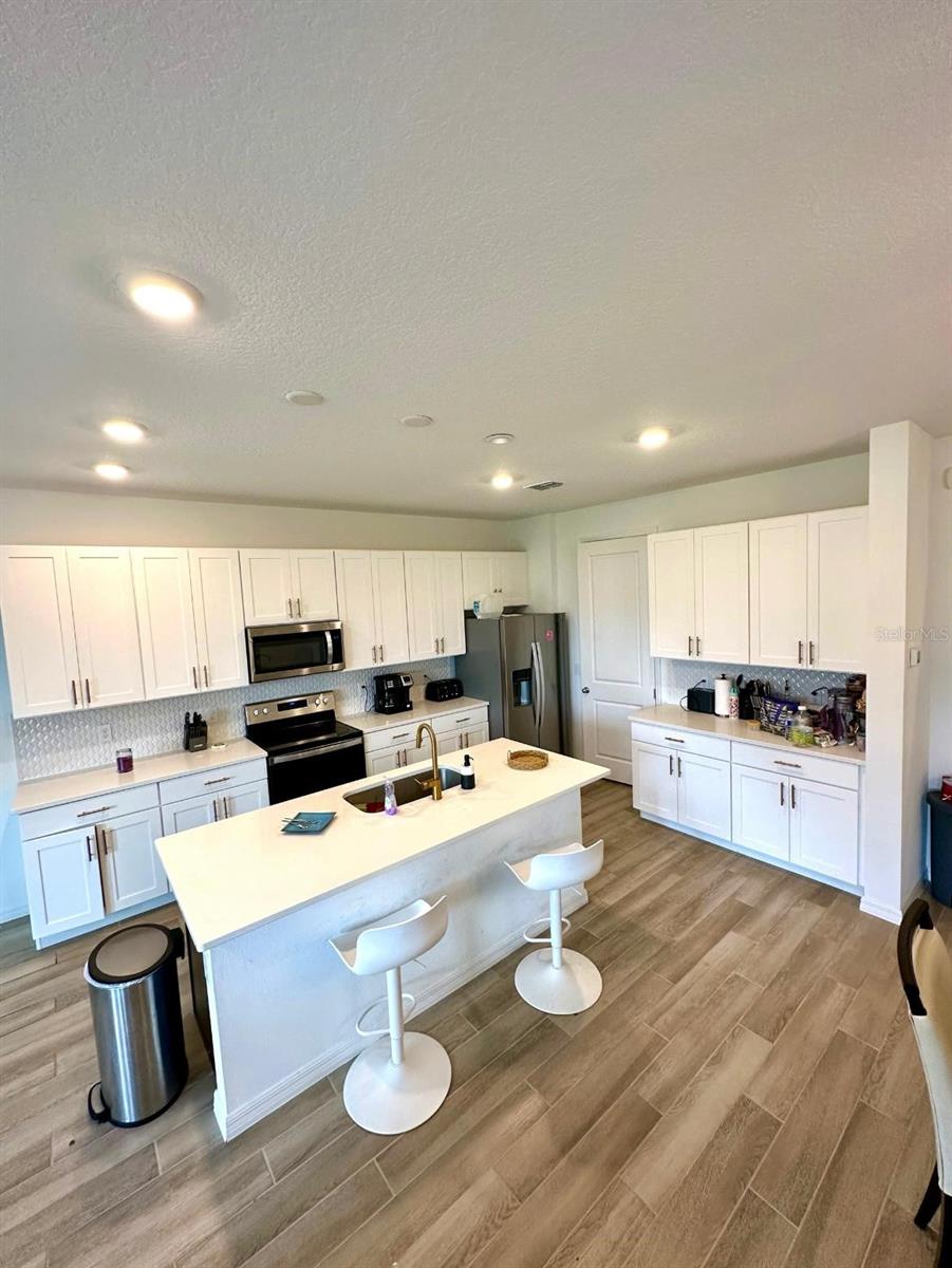 821 Benoi Dr,, Davenport, FL 33896