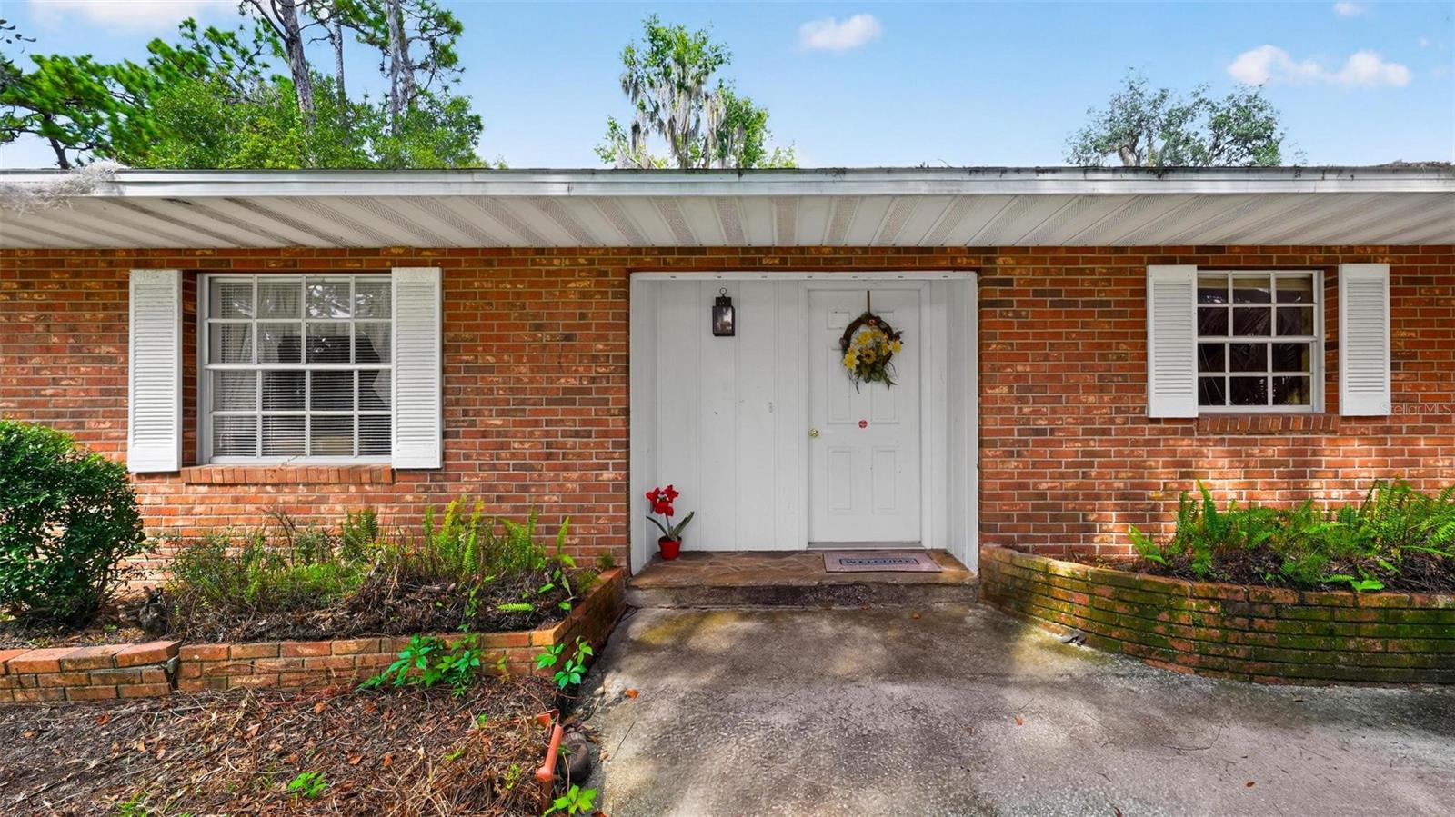 16529 Orange, Umatilla, FL 32784