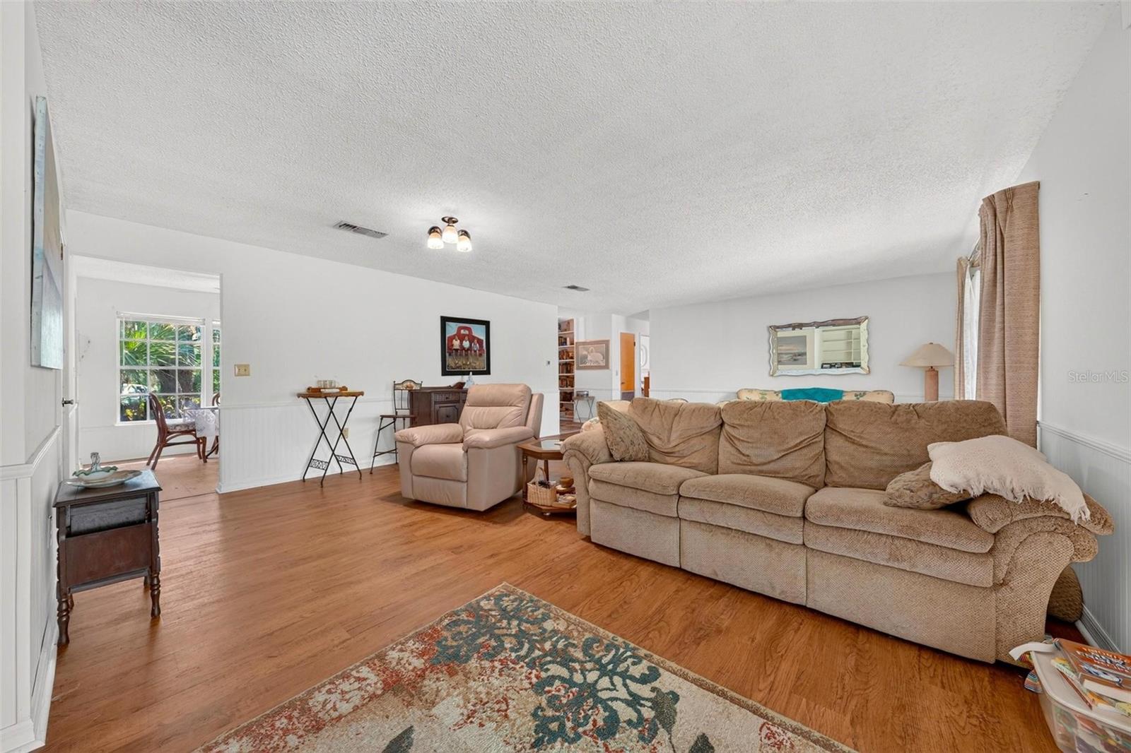 16529 Orange, Umatilla, FL 32784