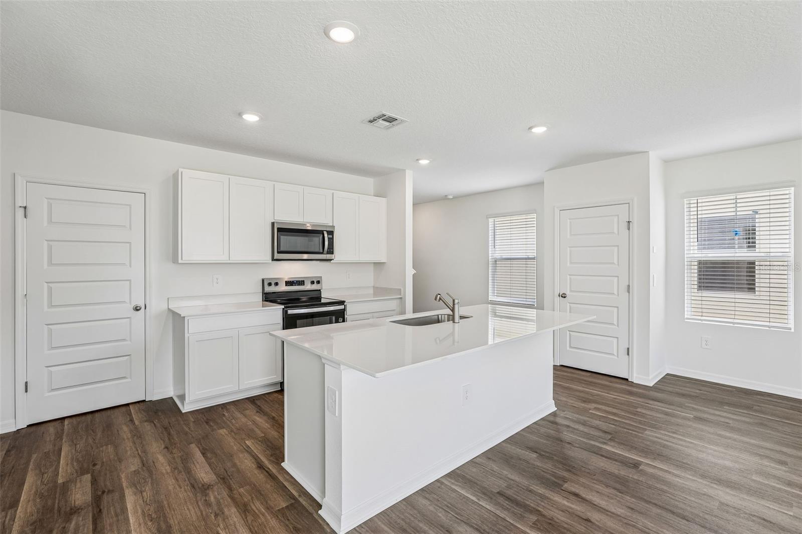 4074 Limeklin Falls, Davenport, FL 33837