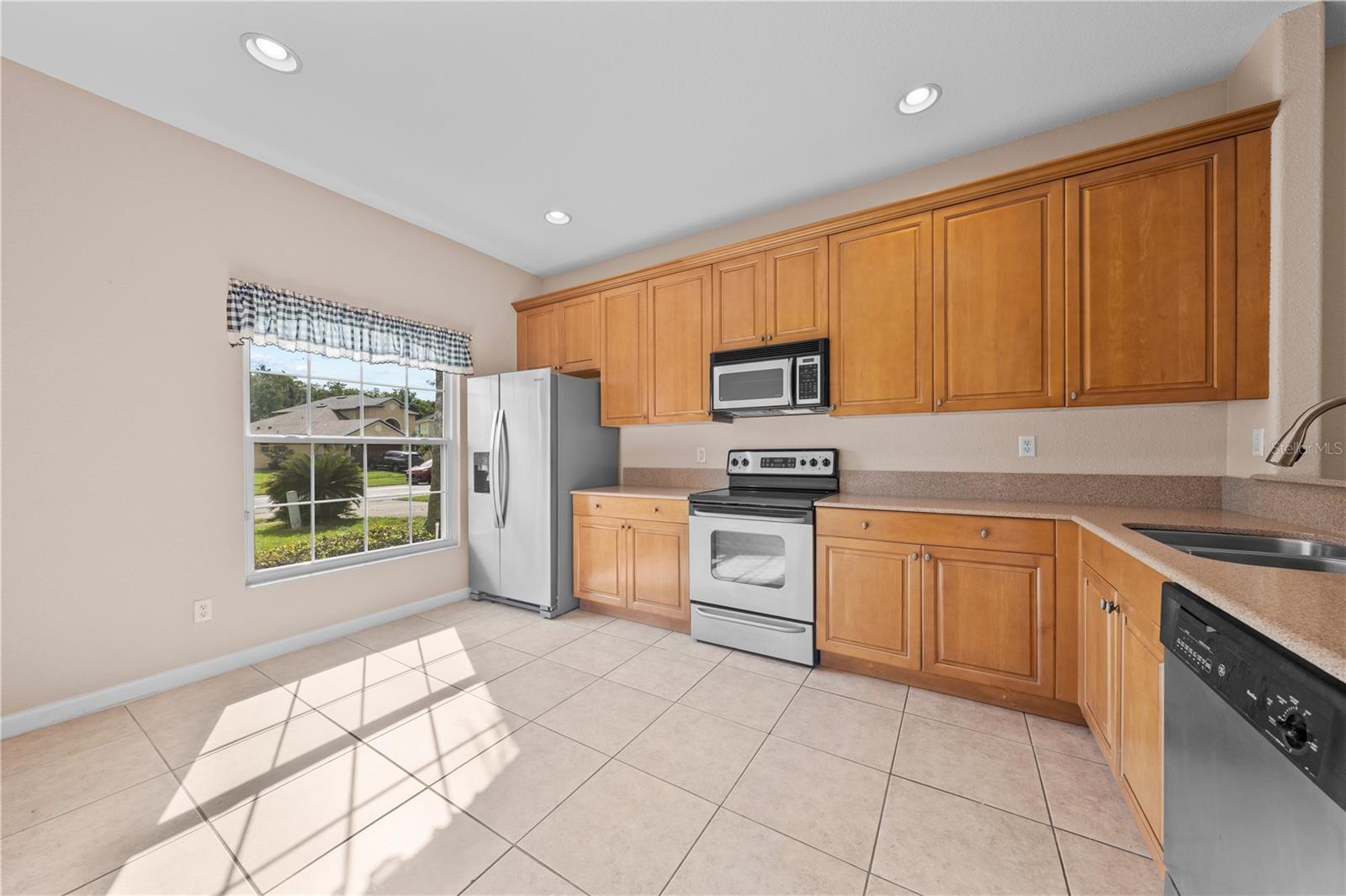 2975 White Cedar Cir, Kissimmee, FL 34741