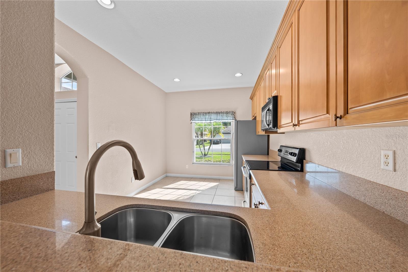 2975 White Cedar Cir, Kissimmee, FL 34741