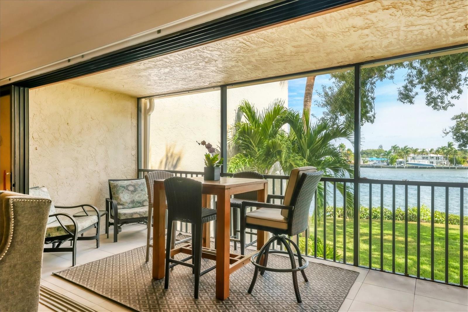1900 Cove Ii Unit 127, Sarasota, FL 34242