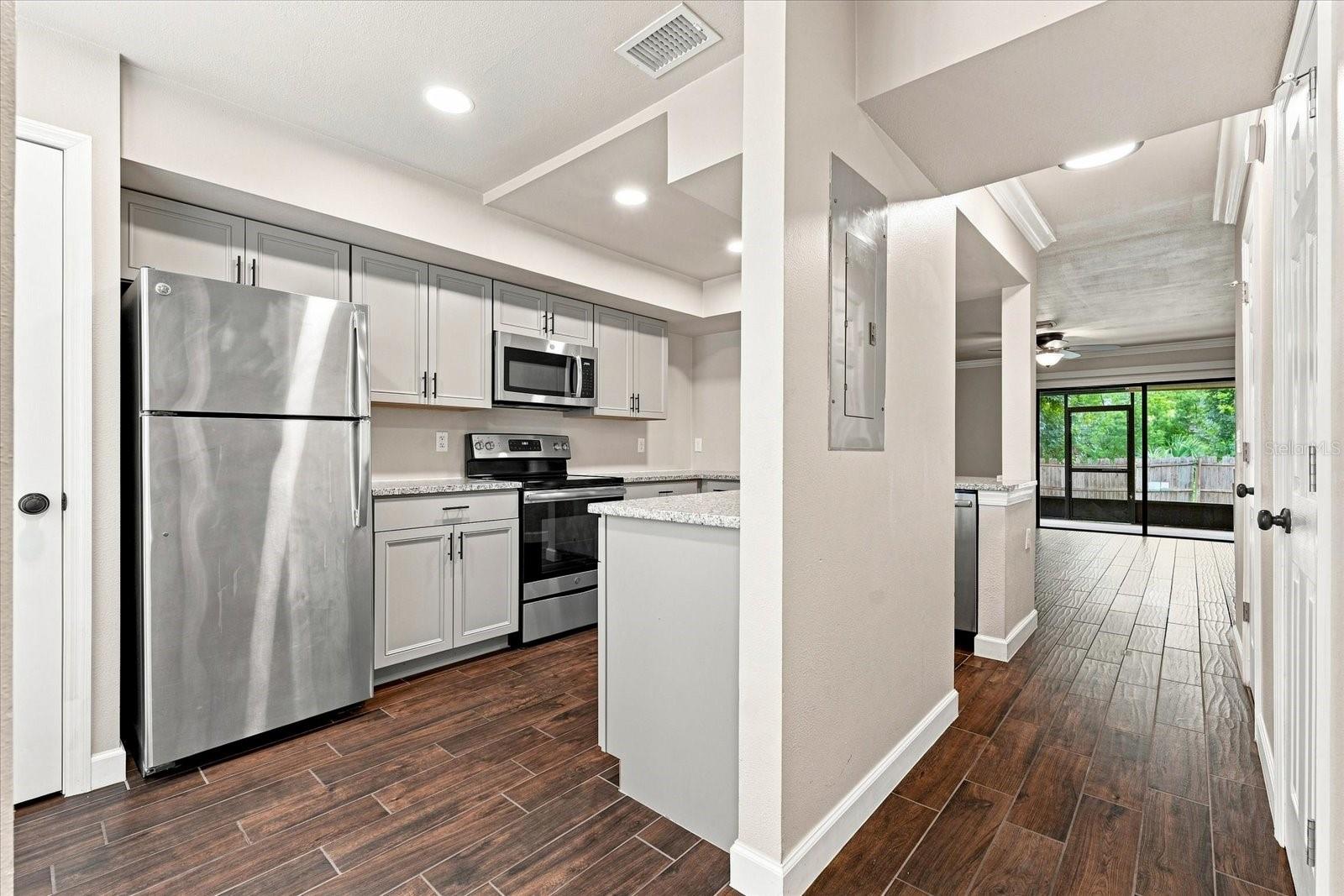 3324 Laurel View, Brandon, FL 33511