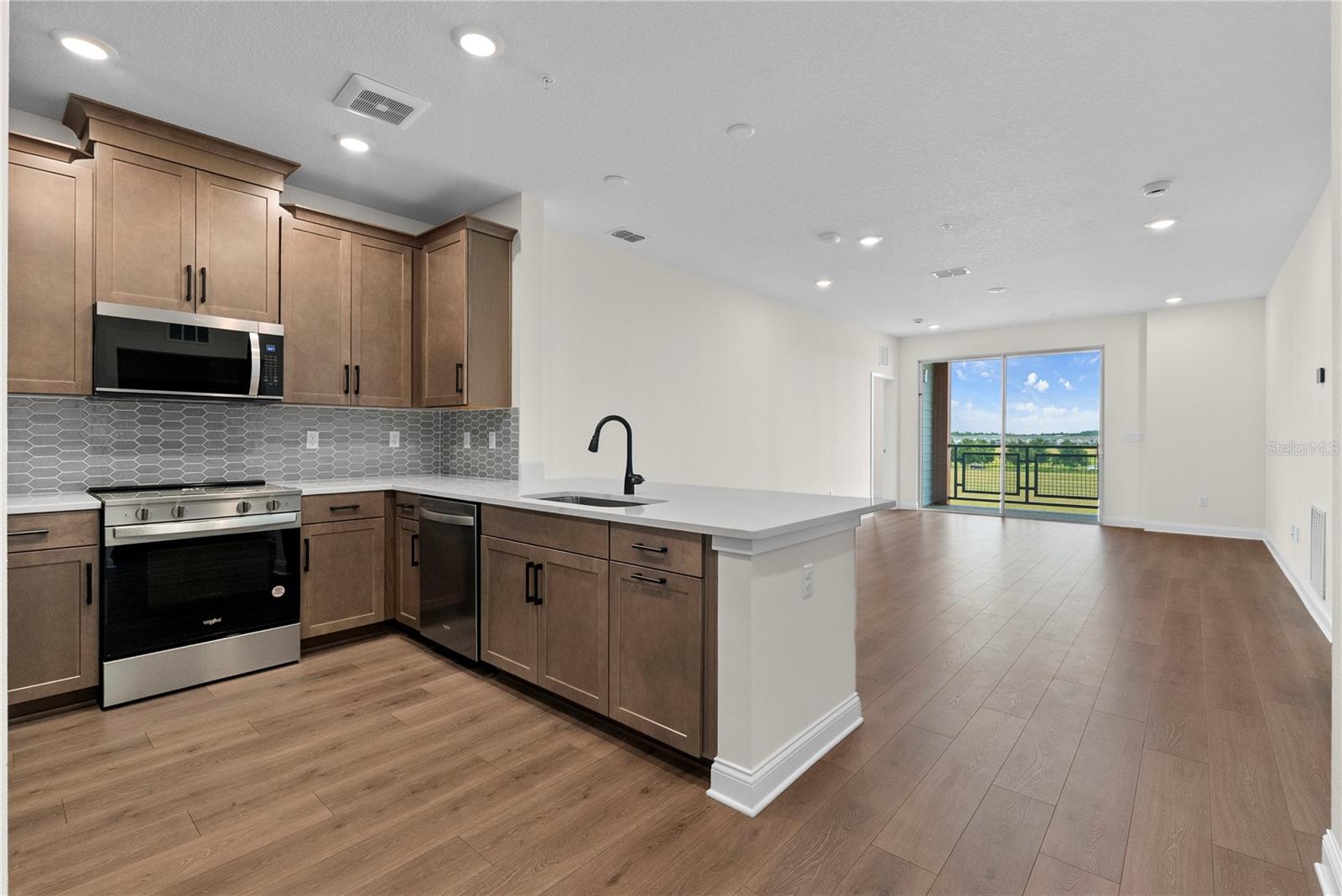 7545 Laureate Unit 7404, Orlando, FL 32827