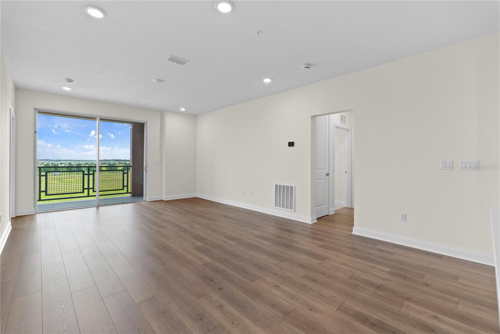 7545 Laureate Unit 7404, Orlando, FL 32827