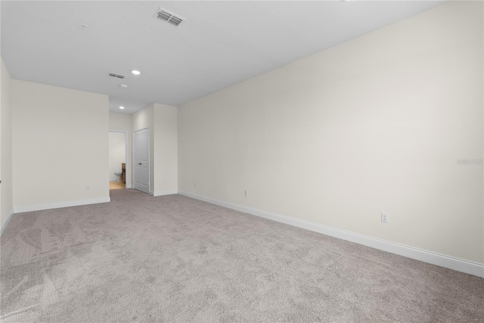 7545 Laureate Unit 7404, Orlando, FL 32827