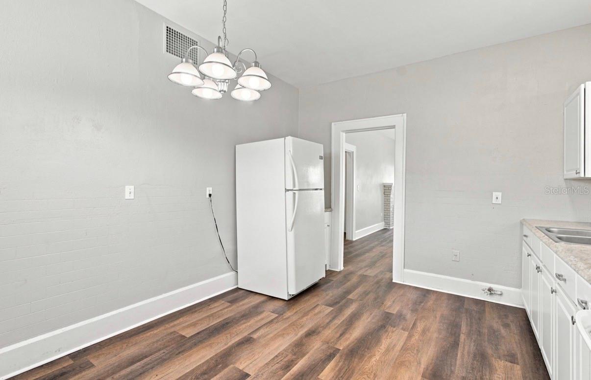 1140 10th, St Petersburg, FL 33705