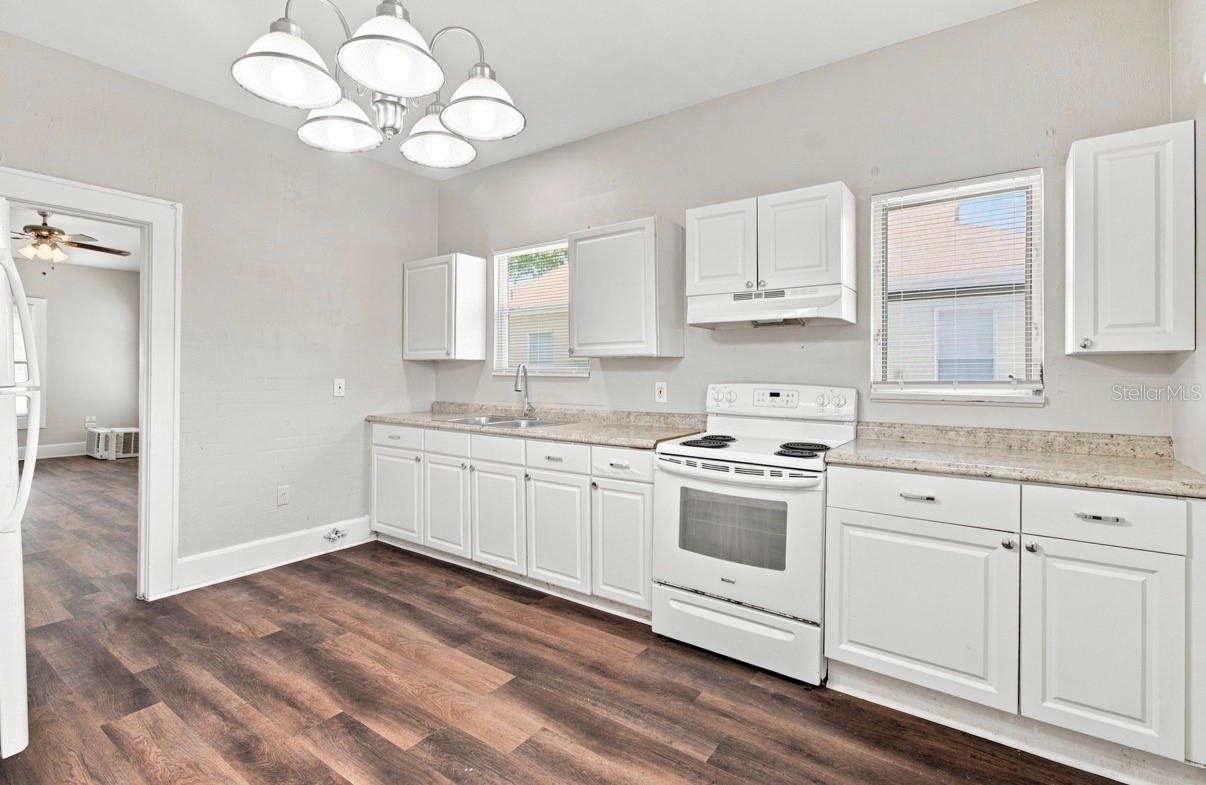 1140 10th, St Petersburg, FL 33705