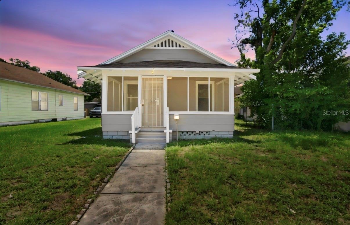 1140 10th, St Petersburg, FL 33705