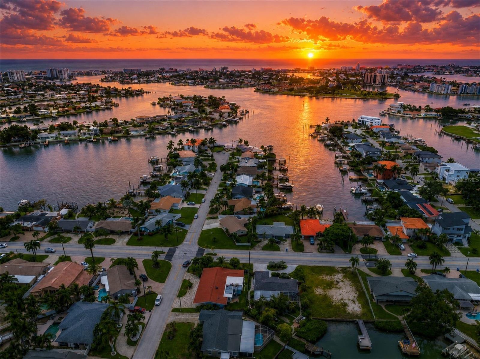 7891 4th, St Petersburg, FL 33707