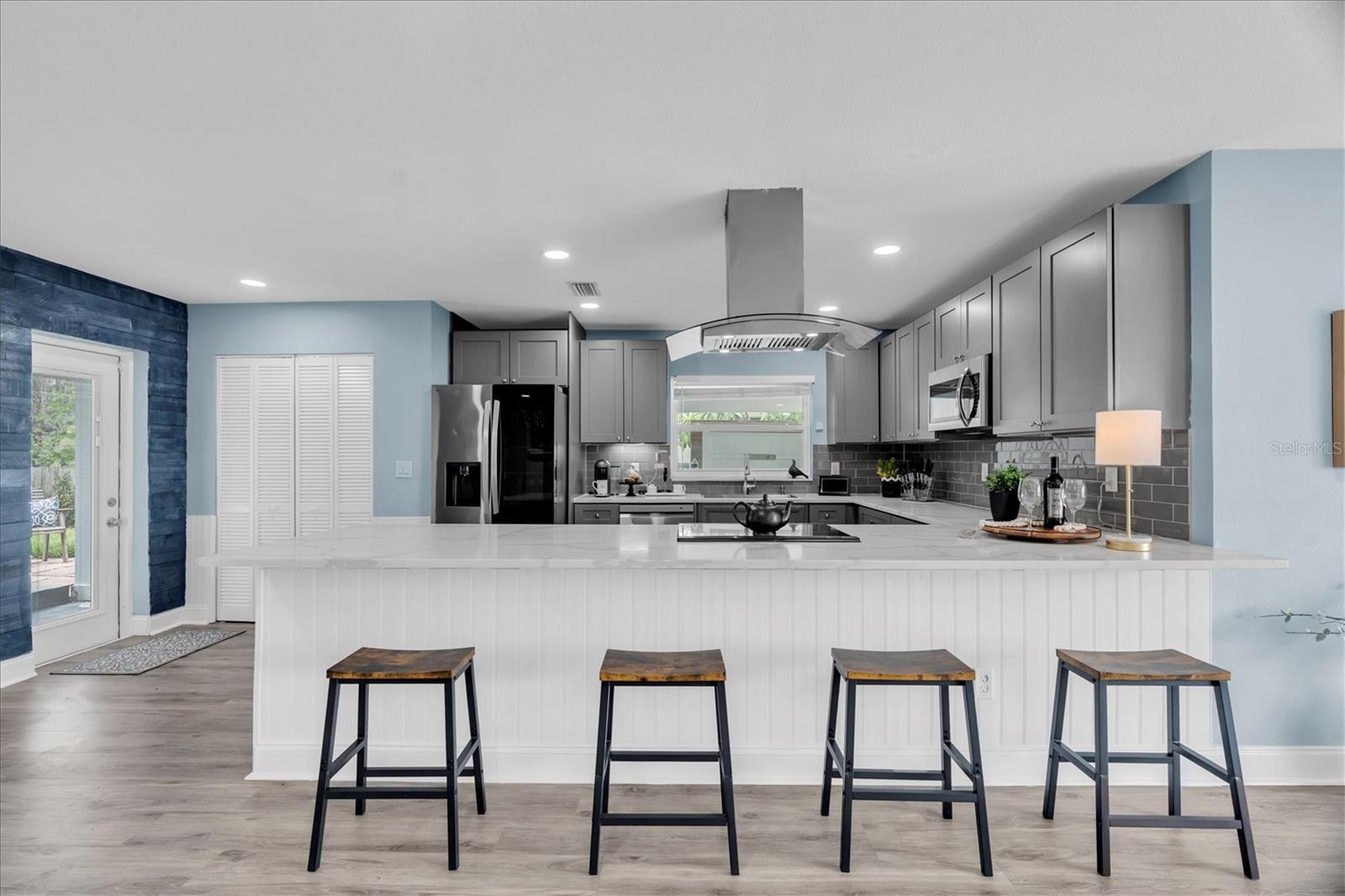 7891 4th, St Petersburg, FL 33707