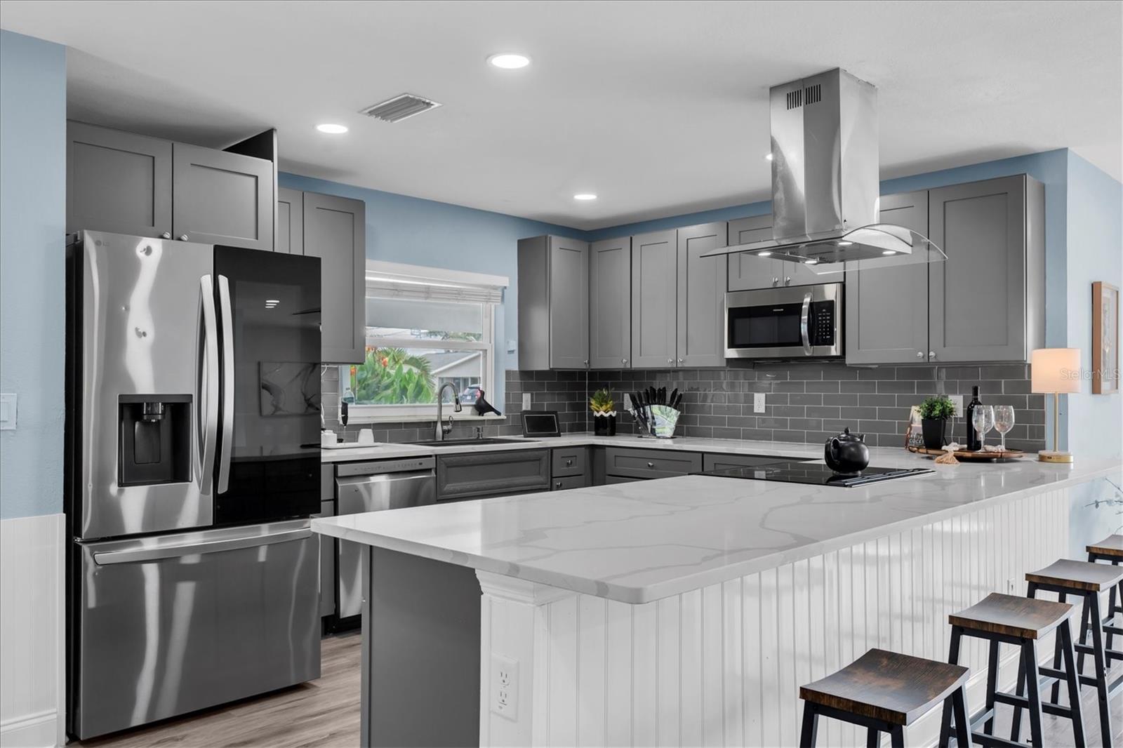 7891 4th, St Petersburg, FL 33707