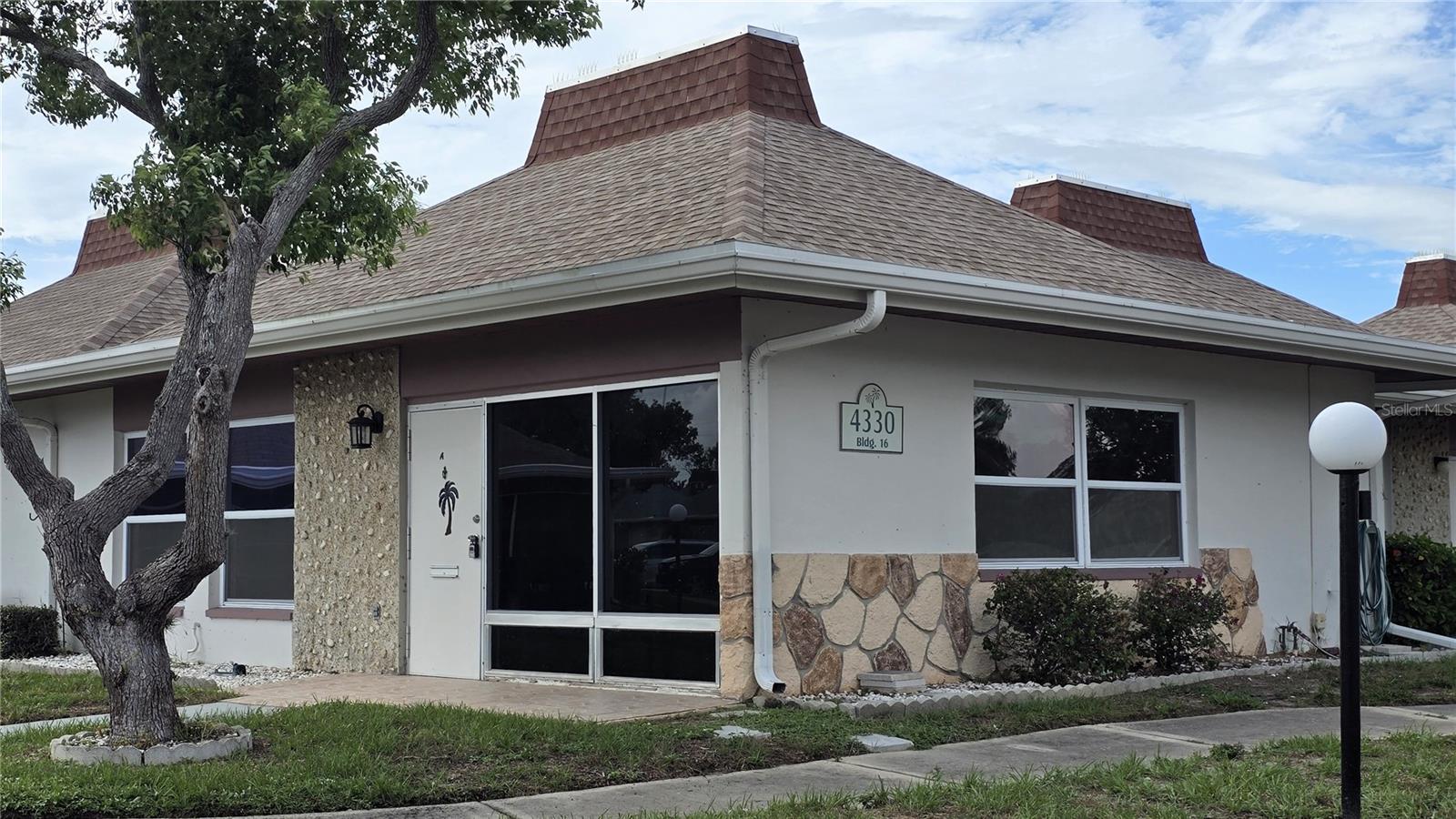 4330 Tahitian Gardens Unit A, Holiday, FL 34691