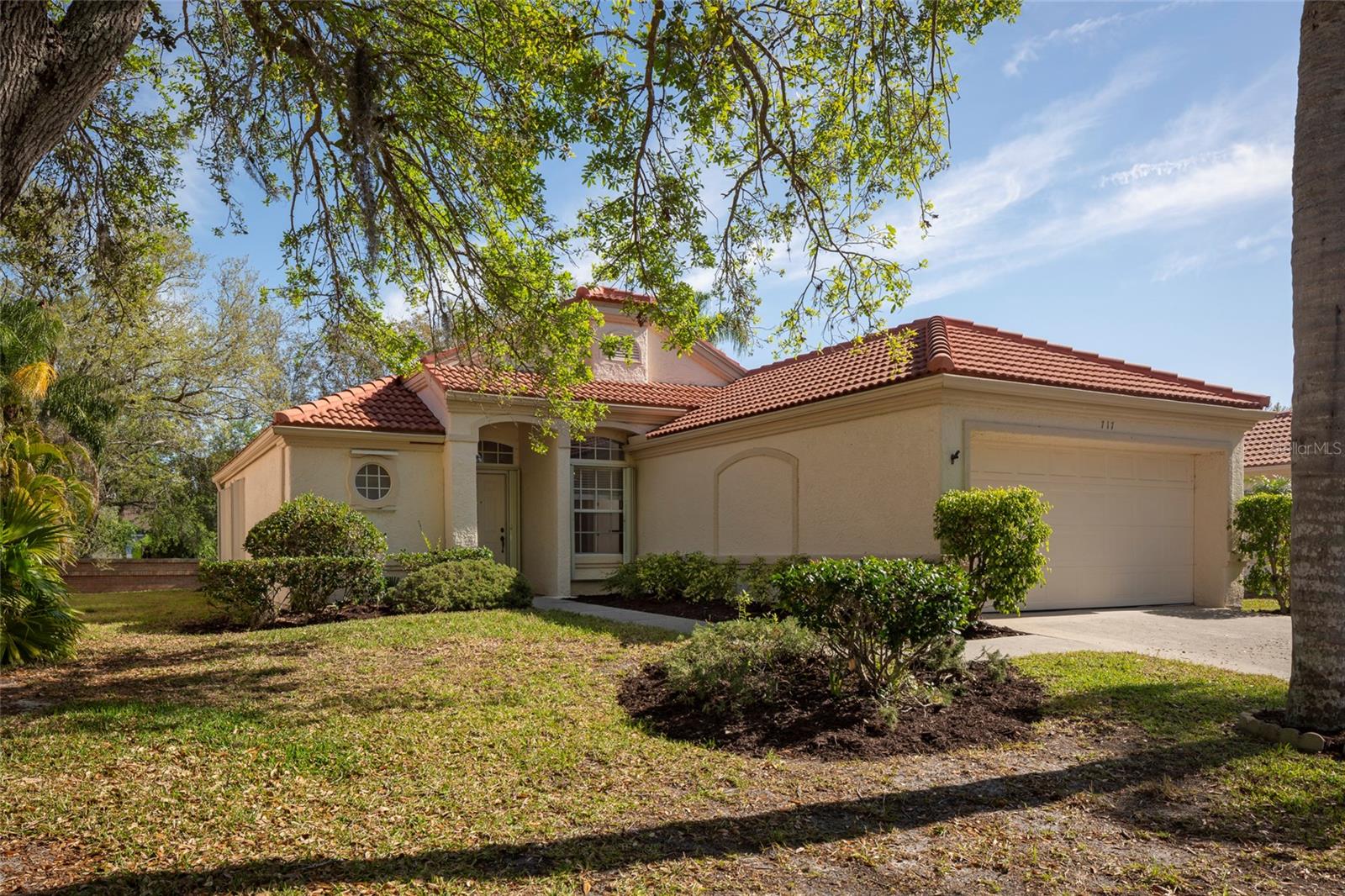 717 Lighthouse, Tarpon Springs, FL 34689