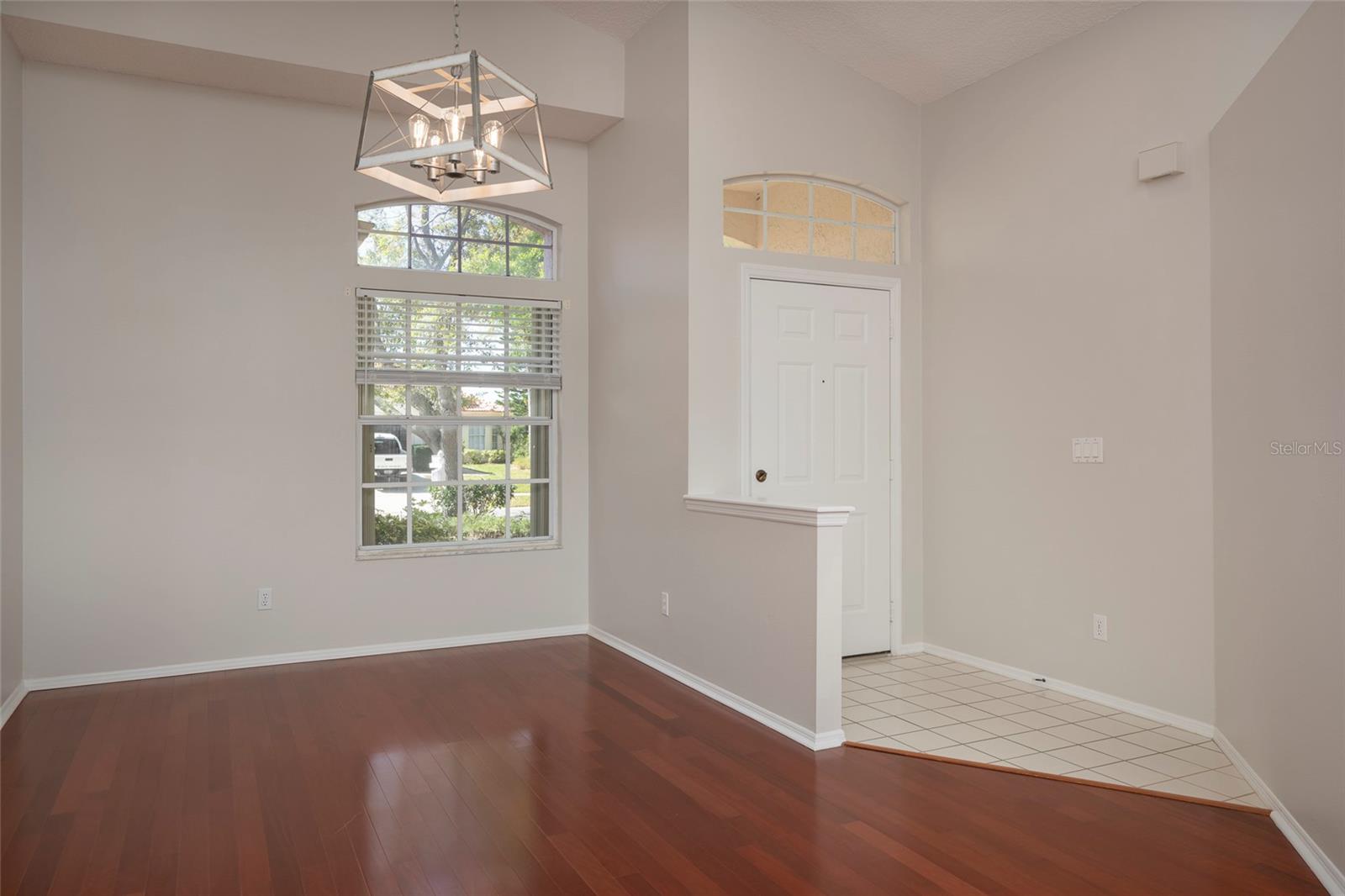 717 Lighthouse, Tarpon Springs, FL 34689