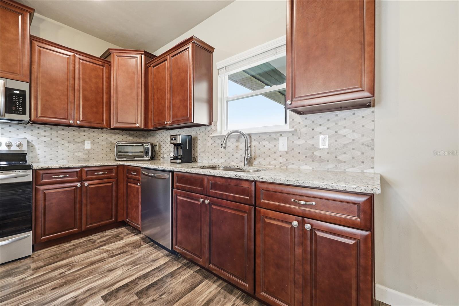 22971 6th, Newberry, FL 32669