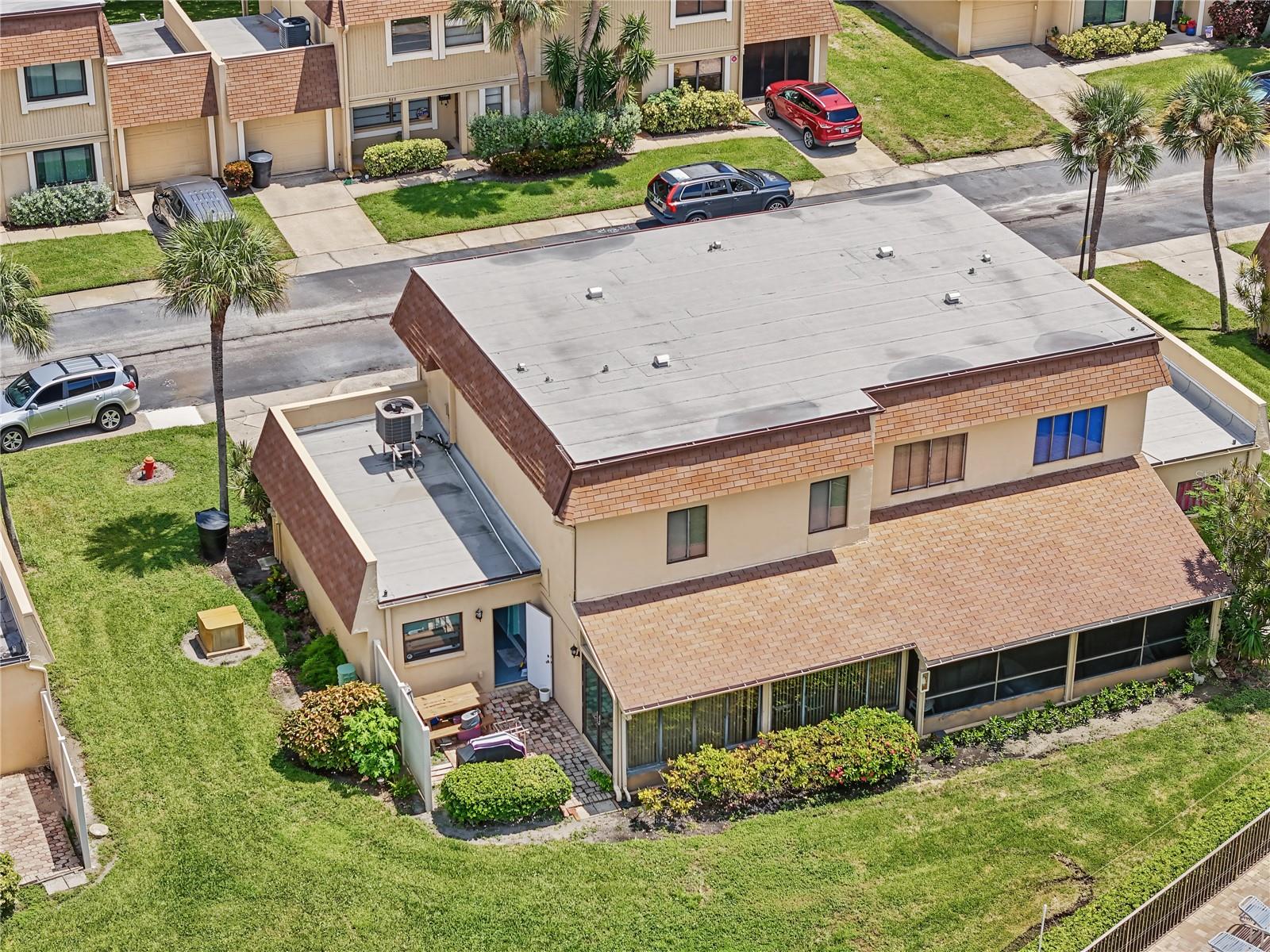 8414 17th, St Petersburg, FL 33702