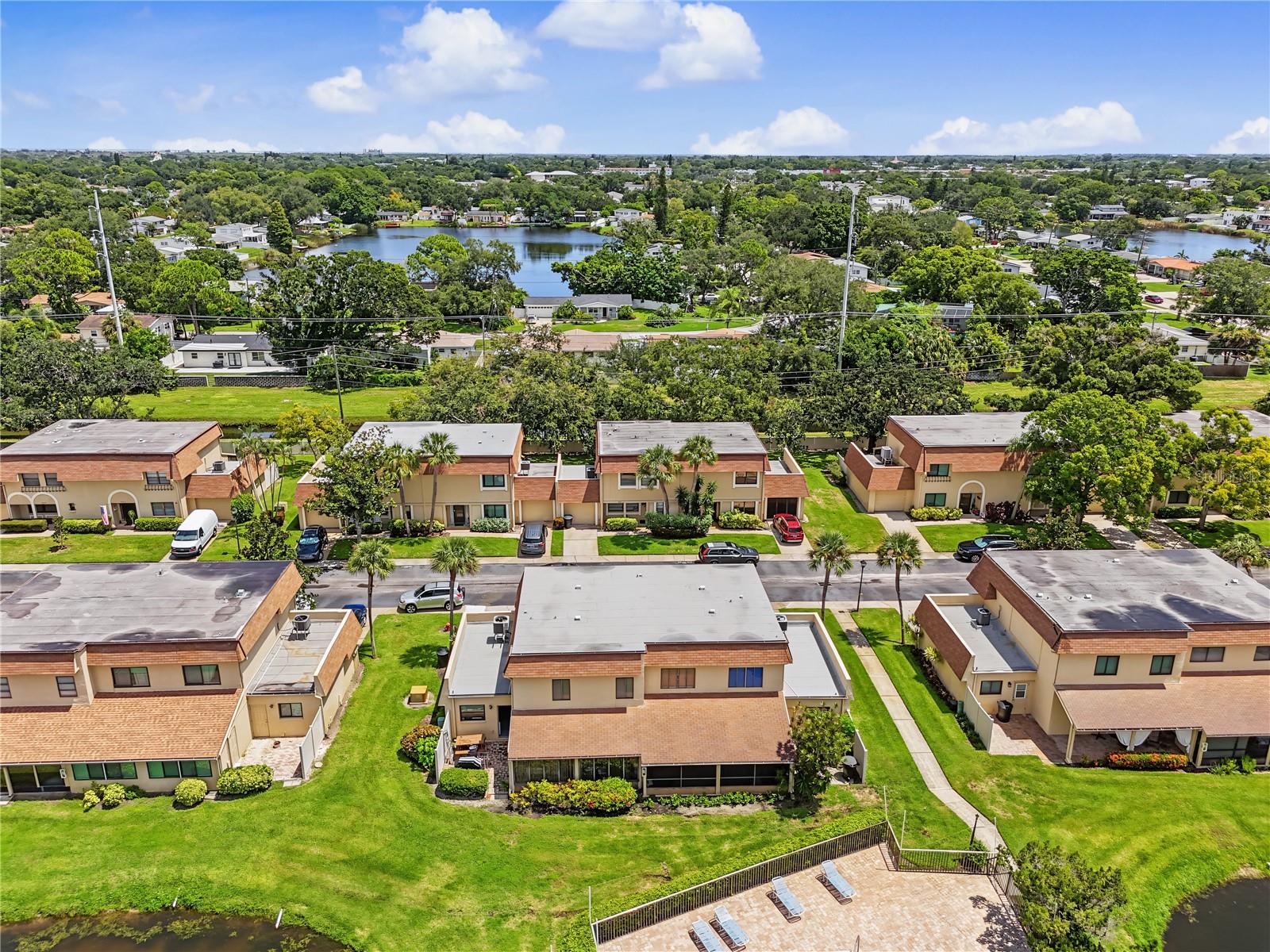 8414 17th, St Petersburg, FL 33702