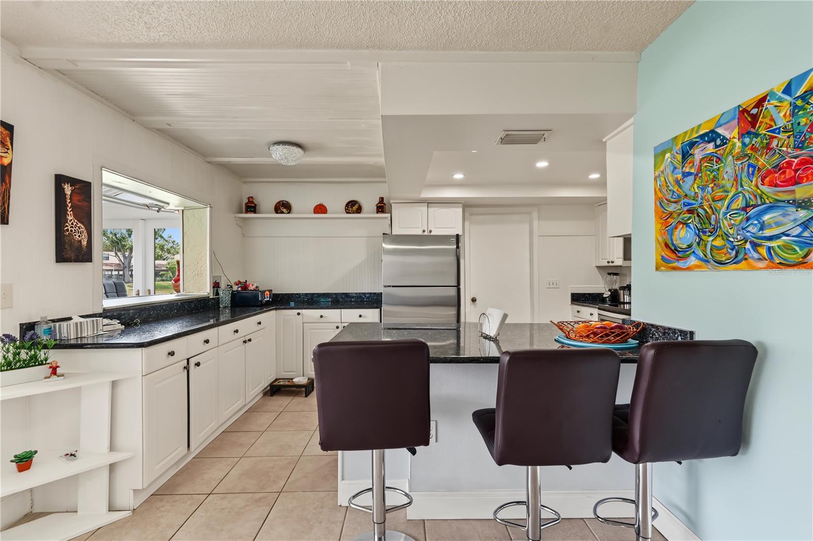 8414 17th, St Petersburg, FL 33702