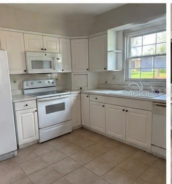 37414 Castleberry, Zephyrhills, FL 33542