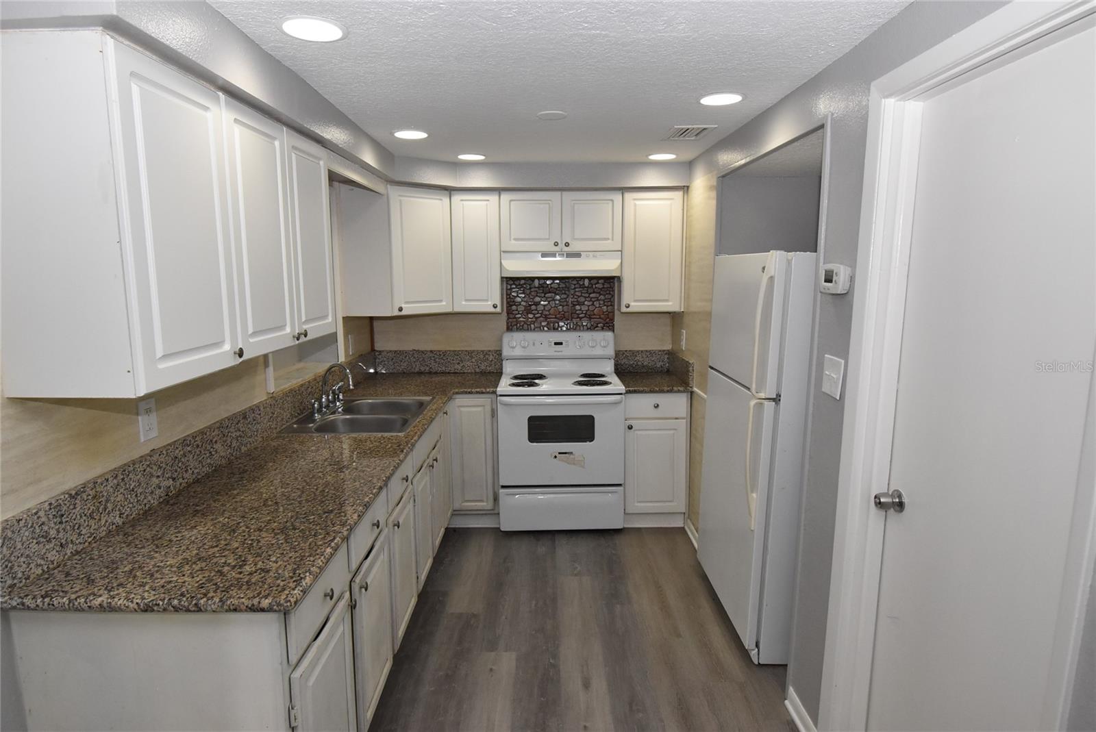 11025 Pickering, Port Richey, FL 34668