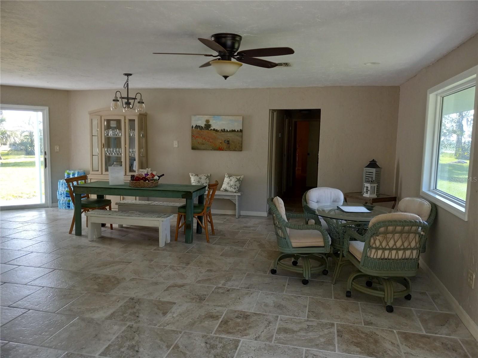 1303 Club, Lorida, FL 33857