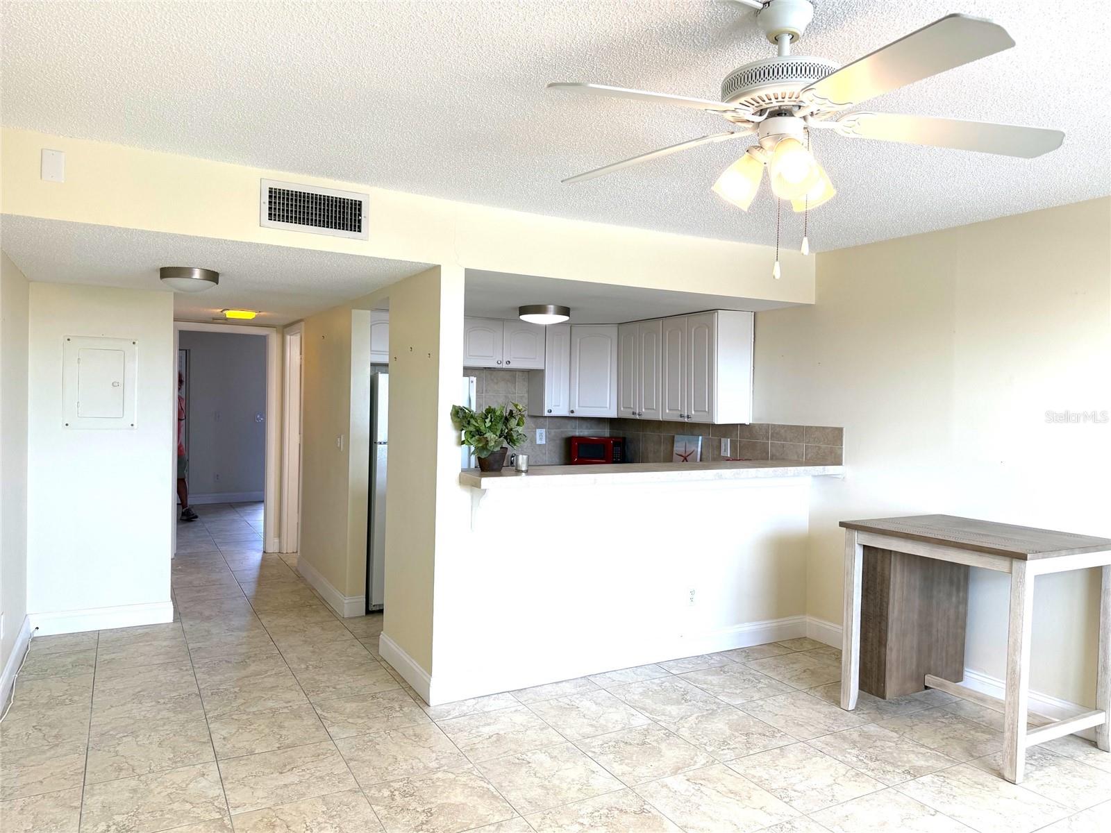 7665 Sun Island Unit 409, South Pasadena, FL 33707