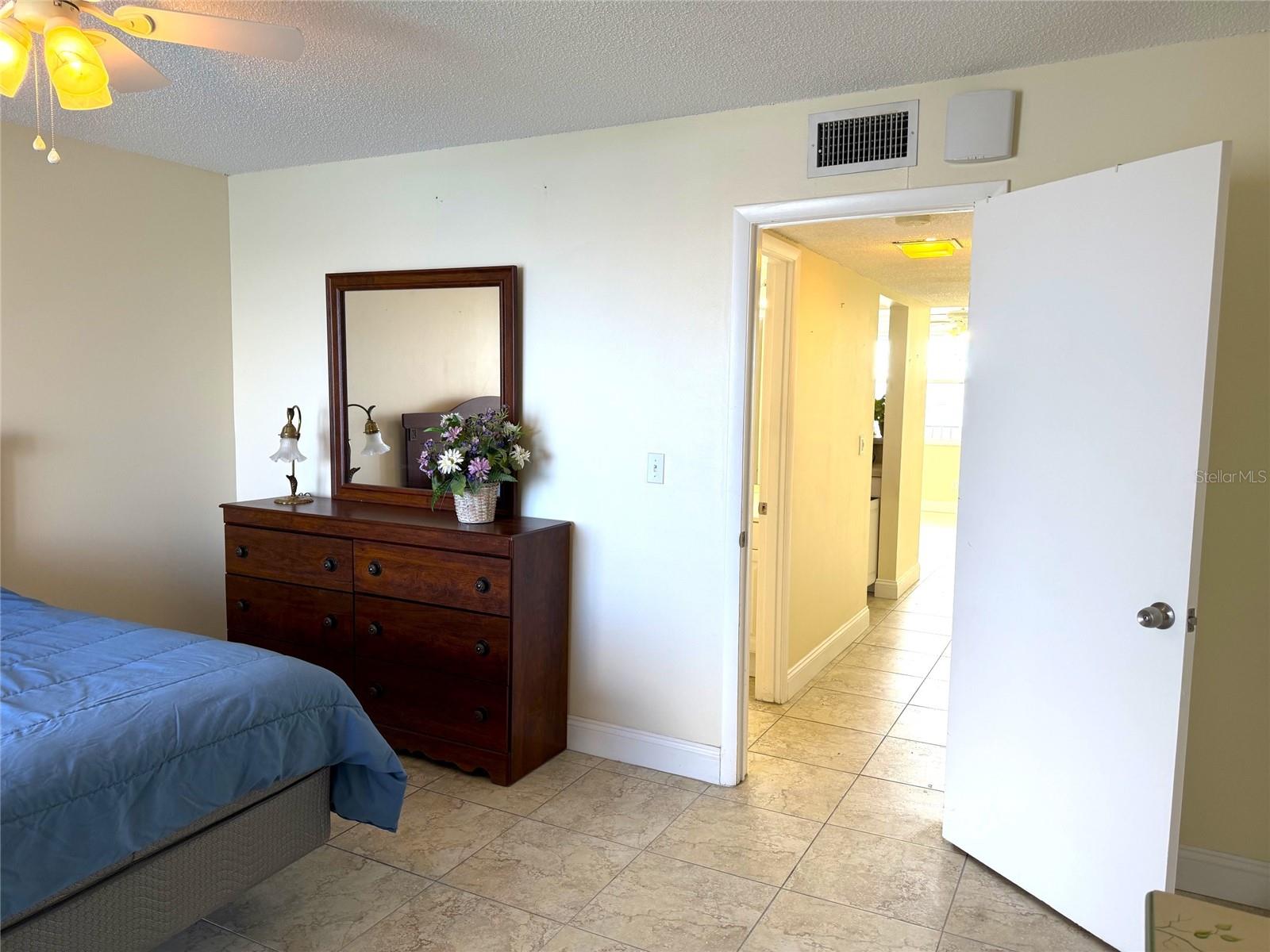 7665 Sun Island Unit 409, South Pasadena, FL 33707