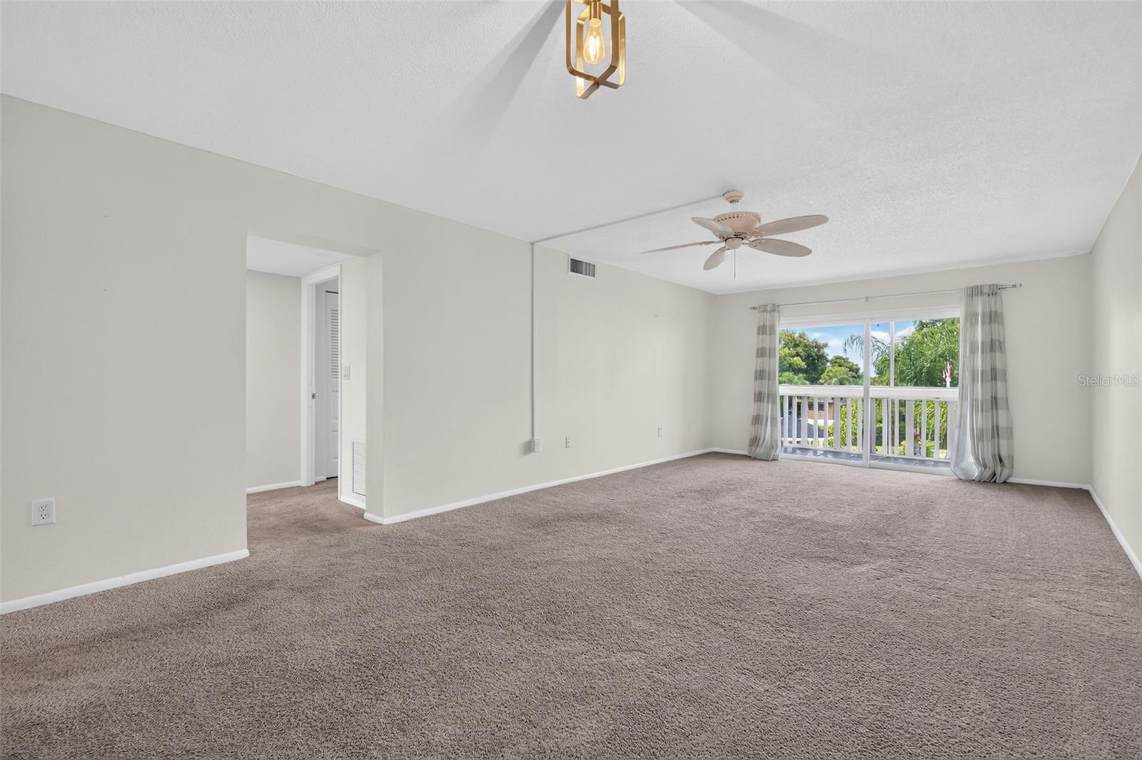 101 Grandview Unit 203, Mount Dora, FL 32757