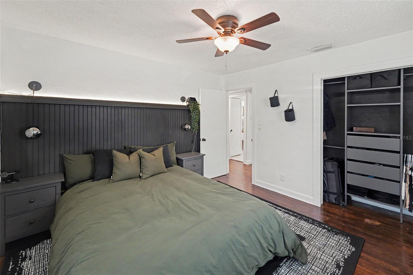 5709 35th, St Petersburg, FL 33714
