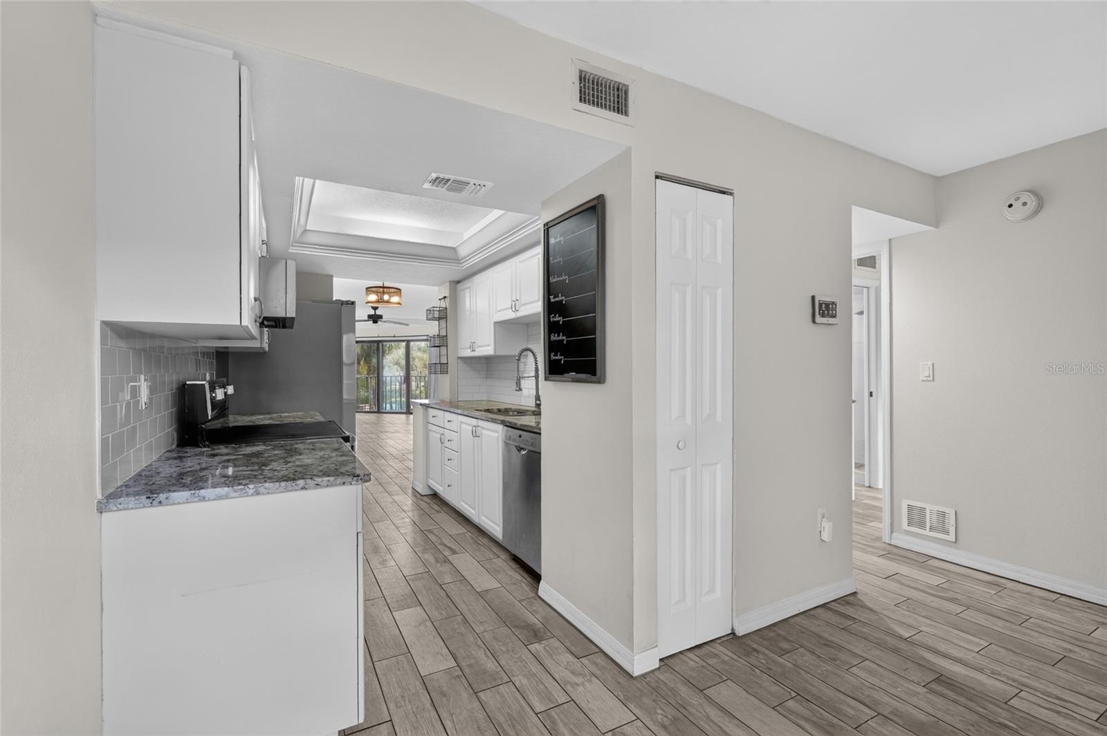 204 3rd Unit 103, Bradenton, FL 34205