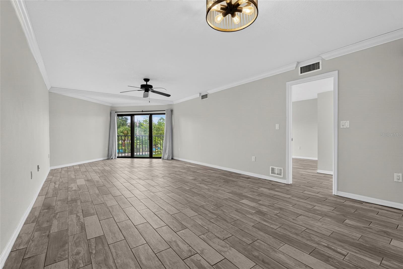 204 3rd Unit 103, Bradenton, FL 34205