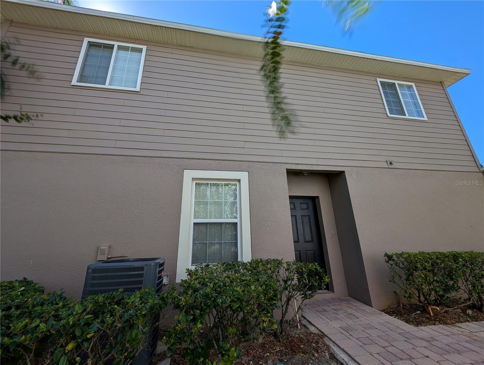 2203 Chatham Place, Orlando, FL 32824