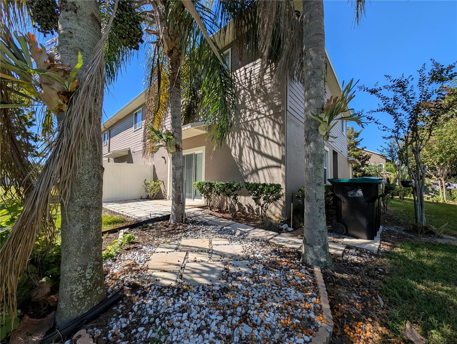 2203 Chatham Place, Orlando, FL 32824