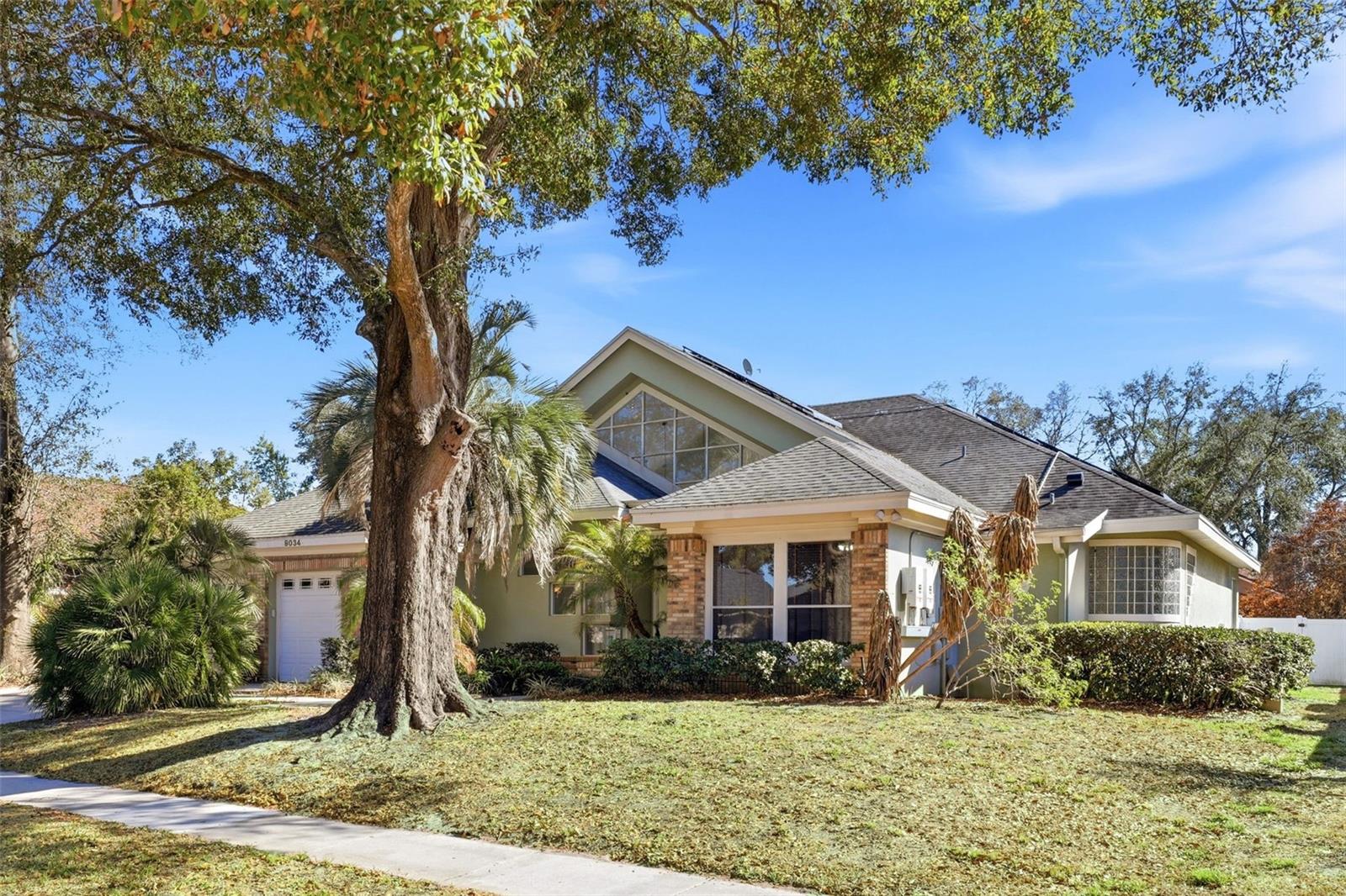 8034 Landgrove, Orlando, FL 32819
