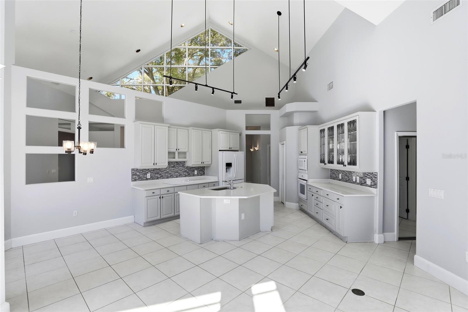 8034 Landgrove, Orlando, FL 32819