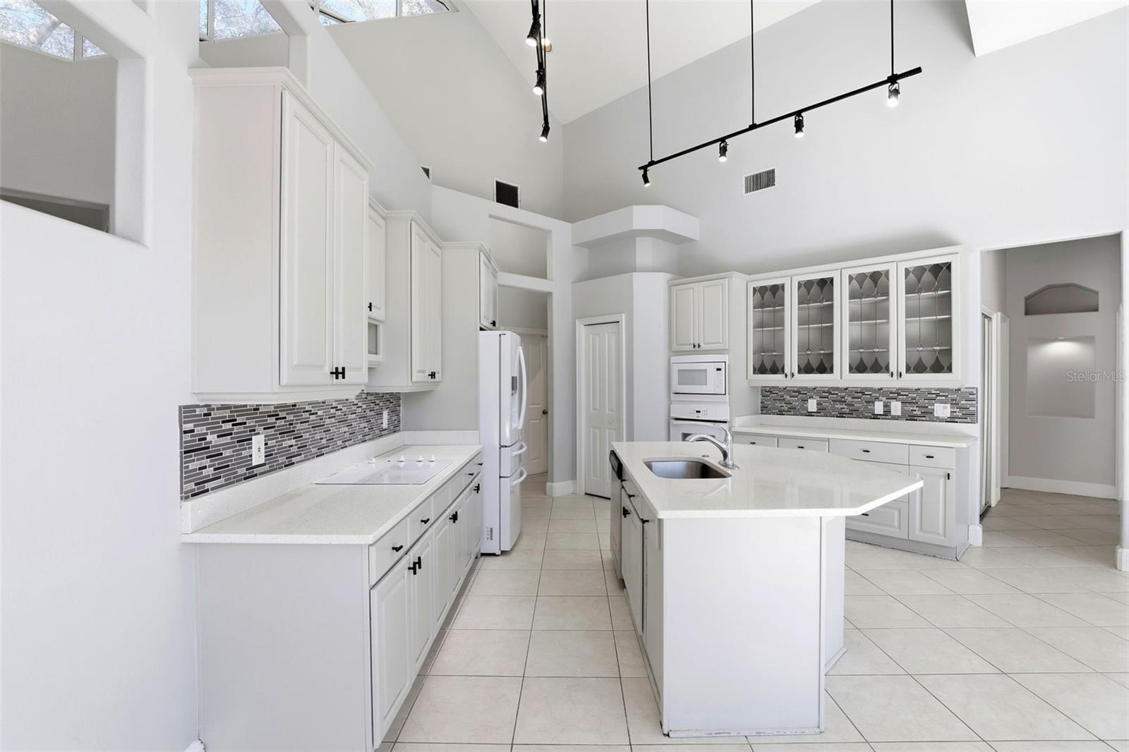 8034 Landgrove, Orlando, FL 32819